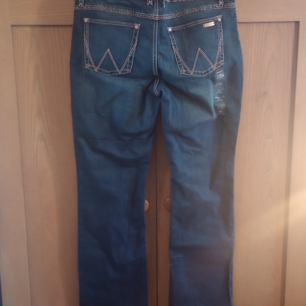 NWT Wrangler Retro Rae Mid Rise Jeans - Picture 7 of 12